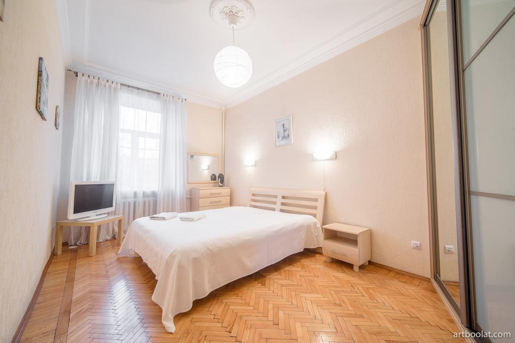 Sutkiminsk Apartment Centre Exteriör bild